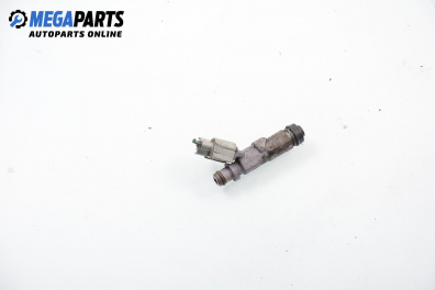 Gasoline fuel injector for Lexus IS (XE10) 2.0, 155 hp, sedan, 1999