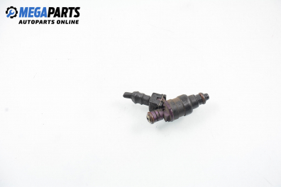 Gasoline fuel injector for Volvo S40/V40 2.0, 140 hp, station wagon, 1996