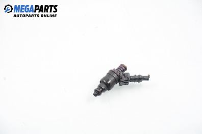 Gasoline fuel injector for Volvo S40/V40 2.0, 140 hp, station wagon, 1996