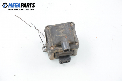 Bobină de aprindere for Volkswagen Passat (B3) 2.0, 115 hp, combi, 1991