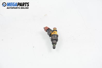 Gasoline fuel injector for Mitsubishi Space Runner 1.8, 122 hp, 1991