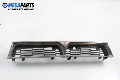 Grill for Mitsubishi Galant VIII 2.4 GDI, 150 hp, sedan automatic, 1999