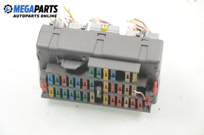 Fuse box for Peugeot 406 2.0 16V, 132 hp, station wagon automatic, 1997
