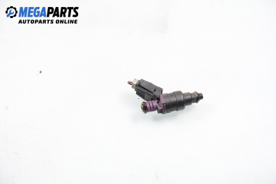 Gasoline fuel injector for Volvo S40/V40 2.0, 140 hp, station wagon, 1997