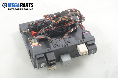 Fuse box for Volkswagen Golf V 1.6 FSI, 115 hp, hatchback, 5 doors automatic, 2005