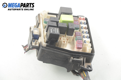 Fuse box for Mazda 323 (BJ) 1.3, 72 hp, sedan, 2002