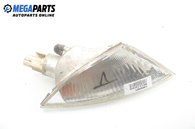 Blinklicht for Mitsubishi Carisma 1.9 TD, 90 hp, sedan, 1999, position: rechts