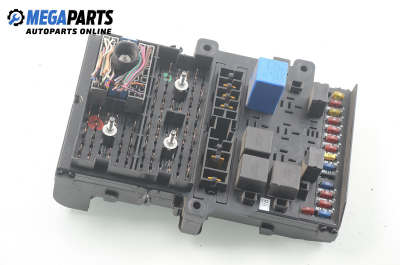 Fuse box for Chrysler Voyager 2.4, 151 hp, 1998