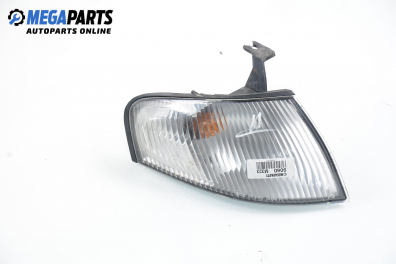 Blinklicht for Mazda 323 (BA) 1.3 16V, 73 hp, hecktür, 3 türen, 1997, position: rechts