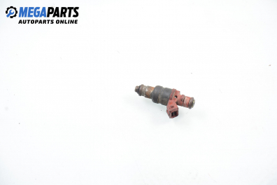 Gasoline fuel injector for Mercedes-Benz E-Class 210 (W/S) 2.0, 136 hp, station wagon automatic, 1997