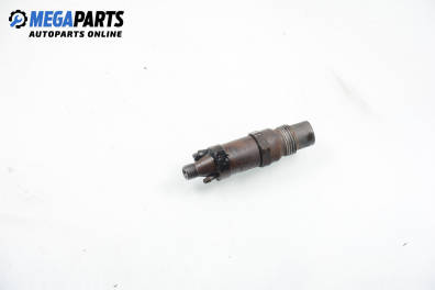 Diesel fuel injector for Volkswagen Golf III 1.9 TD, 75 hp, 5 doors, 1993