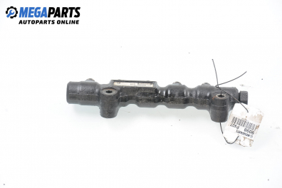 Fuel rail for Peugeot 407 1.6 HDi, 109 hp, sedan, 2005