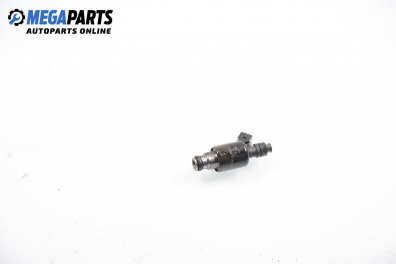 Gasoline fuel injector for Opel Vectra B 1.6 16V, 100 hp, sedan, 1997