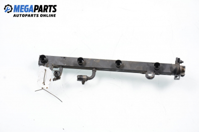 Fuel rail for BMW 3 (E36) 1.6, 102 hp, hatchback, 3 doors, 1994