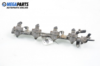 Fuel rail with injectors for Nissan Primera (P10) 2.0 GT, 150 hp, sedan, 1992