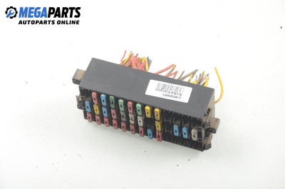 Fuse box for Renault Kangoo 1.9 D, 64 hp, passenger, 2001