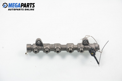 Fuel rail for Renault Espace IV 2.2 dCi, 150 hp, 2003