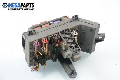 Fuse box for Renault Laguna I (B56; K56) 1.8, 90 hp, hatchback, 1994