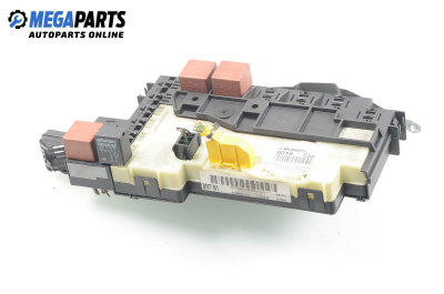 Fuse box for Renault Clio II 1.2, 58 hp, hatchback, 5 doors, 1998