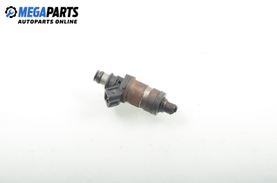 Gasoline fuel injector for Honda Accord V 1.9, 116 hp, sedan, 1997