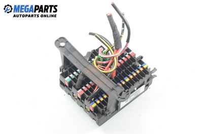 Fuse box for Mercedes-Benz C-Class 202 (W/S) 1.8, 122 hp, sedan automatic, 1994