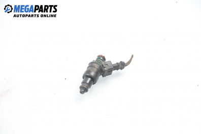 Gasoline fuel injector for Renault Clio II 1.4, 75 hp, hatchback, 5 doors, 1998