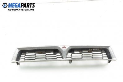 Grill for Mitsubishi Galant VIII 2.4 GDI, 150 hp, sedan automatic, 1999