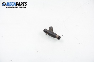 Gasoline fuel injector for Seat Ibiza (6K) 1.4, 60 hp, 3 doors, 1997