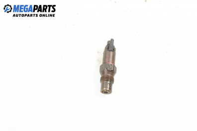 Diesel fuel injector for Ford Mondeo Mk II 1.8 TD, 90 hp, station wagon, 1997