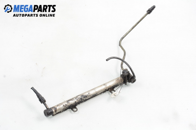 Fuel rail for Daewoo Nubira 1.6 16V, 106 hp, station wagon, 2000