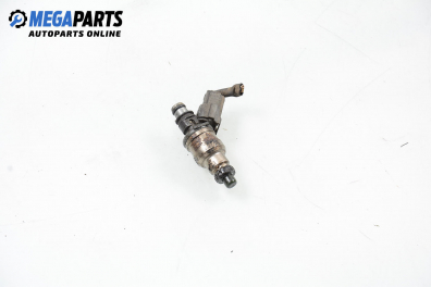 Gasoline fuel injector for Mazda 323 (BG) 1.6 16V, 88 hp, hatchback, 5 doors, 1993