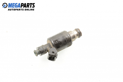 Gasoline fuel injector for Opel Astra F 1.4 Si, 84 hp, sedan automatic, 1994