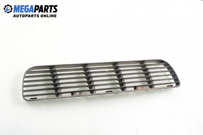 Grilă for Volkswagen Polo (6N/6N2) 1.0, 50 hp, hatchback, 5 uși, 1999