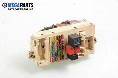 Sicherungskasten for Alfa Romeo 147 1.6 16V T.Spark, 120 hp, 3 türen, 2000