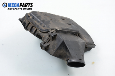 Conductă de aer for Renault Megane I 1.6 16V, 107 hp, sedan, 2002