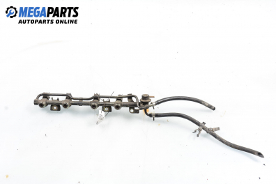 Fuel rail with injectors for Nissan Primera (P10) 1.6, 102 hp, sedan, 1994