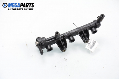 Fuel rail for Volkswagen Polo (9N/9N3) 1.2, 54 hp, 3 doors, 2002