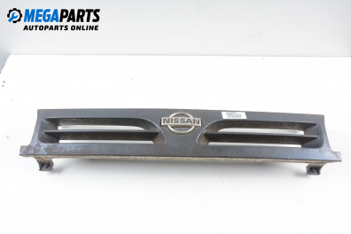 Grill for Nissan Primera (P10) 1.6, 90 hp, sedan, 1994