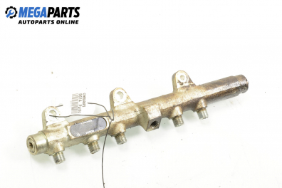 Fuel rail for Fiat Punto 1.9 JTD, 80 hp, 3 doors, 2000