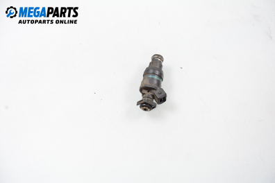 Gasoline fuel injector for BMW 3 (E36) 1.6, 102 hp, hatchback, 3 doors, 1996