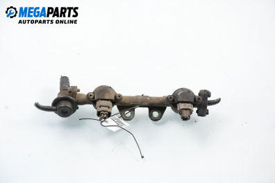 Fuel rail with injectors for Subaru Legacy 2.0 4WD, 116 hp, station wagon, 1995