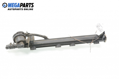 Fuel rail for Volkswagen Golf III 1.6, 101 hp, 5 doors, 1995