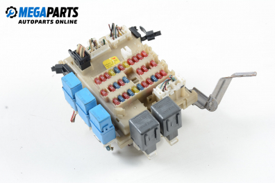 Fuse box for Nissan Primera (P12) 1.8, 115 hp, hatchback automatic, 2003