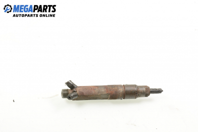 Diesel fuel injector for Volkswagen Golf III 1.9 TDI, 90 hp, 5 doors, 1997