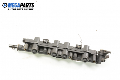 Fuel rail for Volkswagen Golf III 2.0, 115 hp, 5 doors, 1993