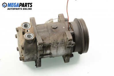 AC compressor for Renault Clio I 1.4, 80 hp, 5 doors, 1994