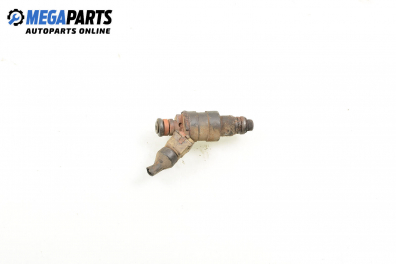 Gasoline fuel injector for Renault 19 1.7, 90 hp, hatchback, 5 doors automatic, 1991