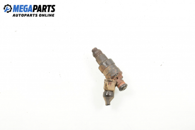 Gasoline fuel injector for Renault 19 1.7, 90 hp, hatchback, 5 doors automatic, 1991