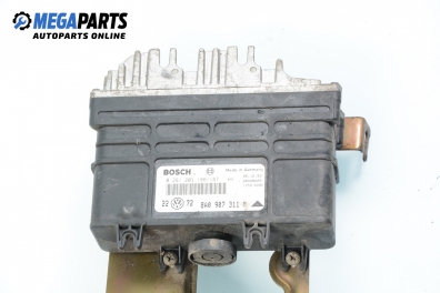 ECU pentru Volkswagen Golf III 1.8, 75 cp, 5 uși automat, 1994 № Bosch 0 261 203 186/187