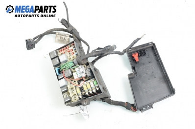 Fuse box for Ford Focus II 1.6 TDCi, 90 hp, hatchback, 5 doors, 2006